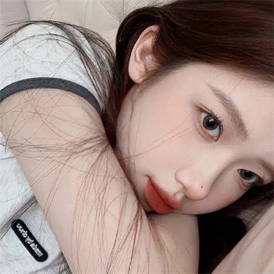 女孩的夏日秘密